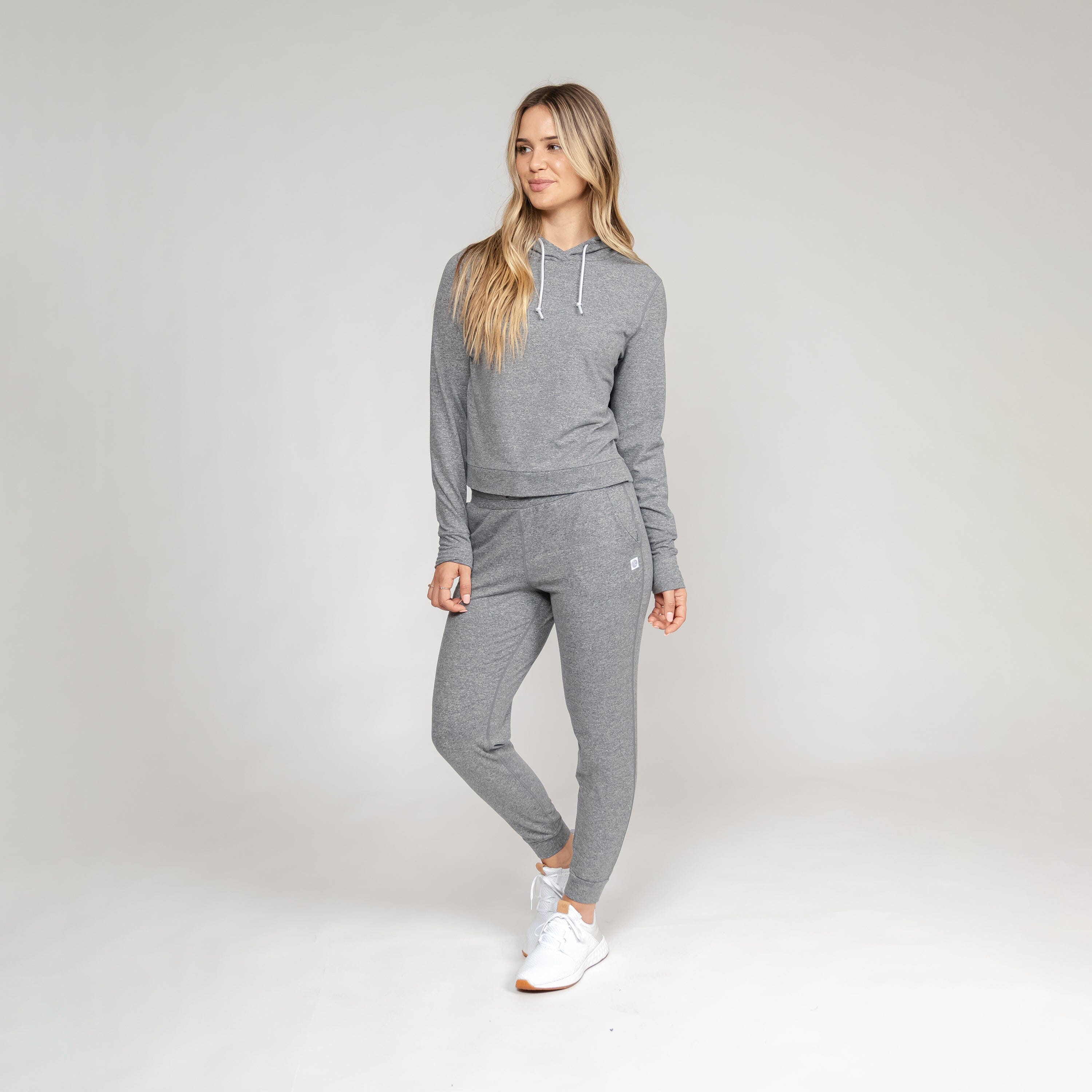 Swift Performance Crew - Women's Swift Performance Crewneck - Image 7