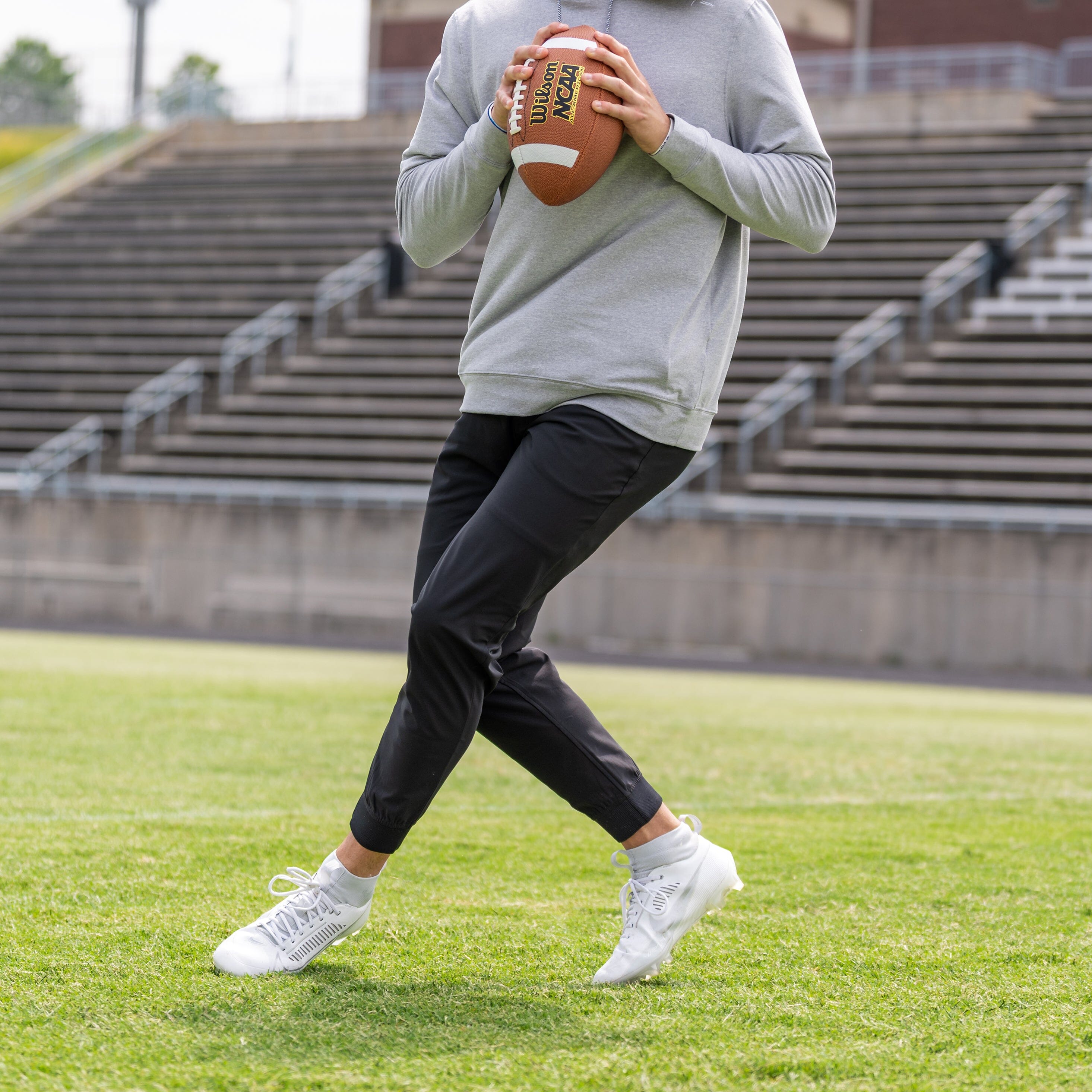 Hesi Performance Hoodie - Men's Hesi Performance Hoodie - Image 11