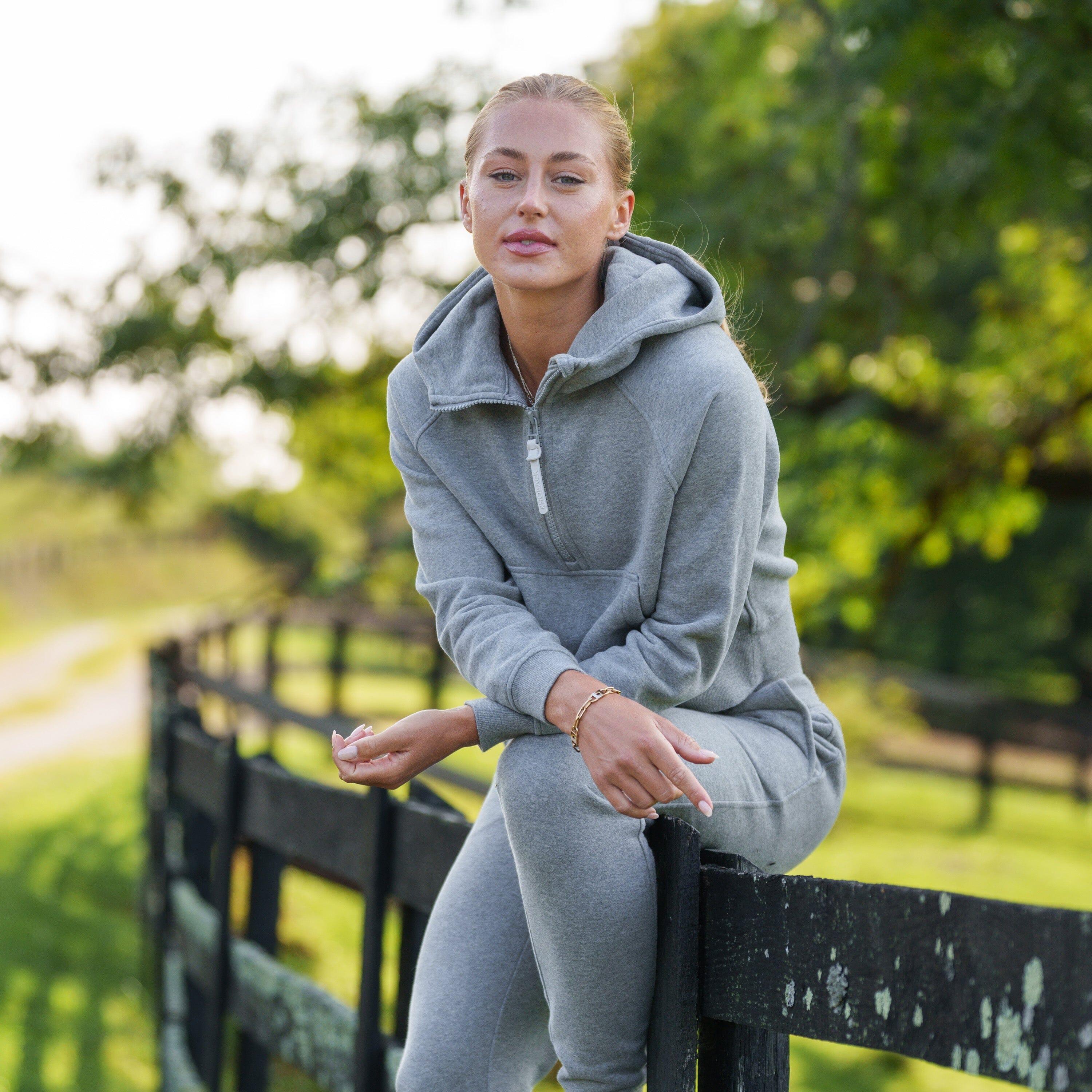 Tempo Performance Full-Zip Hoodie - Women's Tempo Performance Full-Zip Hoodie